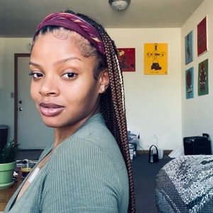 Meet your Posher, Tiara